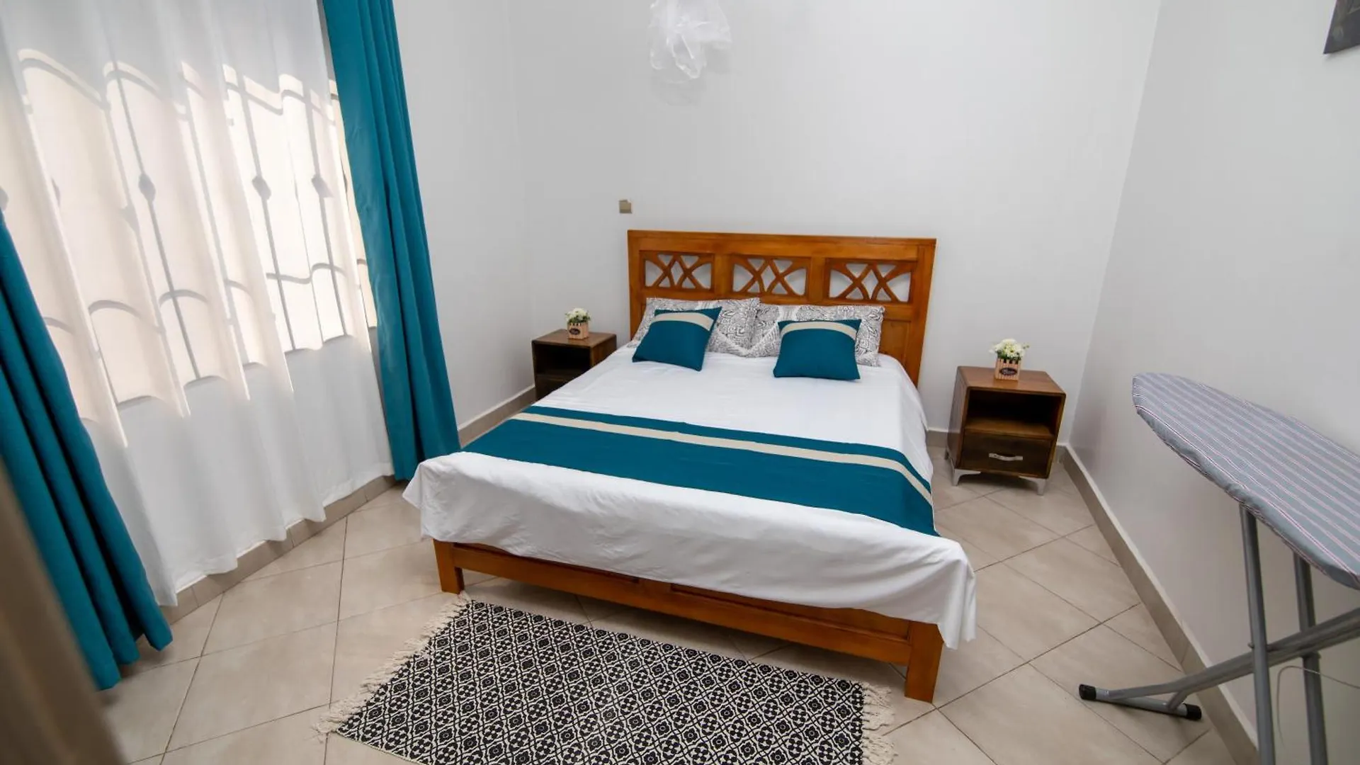 Kira Modern Elegance Daire Kampala
